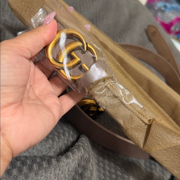 Taupe faux Leather Belt - Gold buckle - Picture 2 of 3